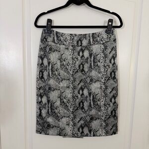 New York & Company Black and White Snake Print Pencil Skirt